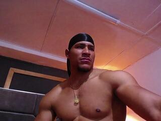 Teddy Fit webcam flirt4free model stream image