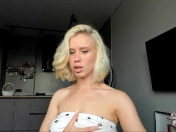Sunlovv webcam bongacams model stream image