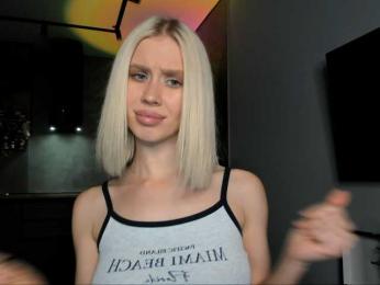 Sunlovv webcam model stream image