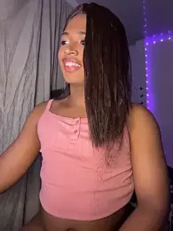 cherxyl_royal webcam stripchat model stream image