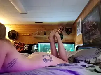 Ryan_and_Aurora webcam model stream image