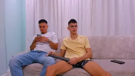 junior_friendss webcam model stream image