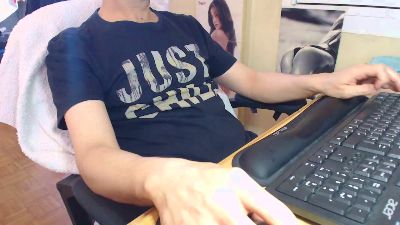 Redblood_75 webcam model stream image