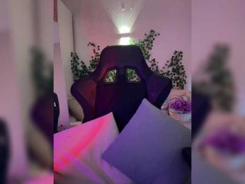 _Q_ webcam bongacams model stream image