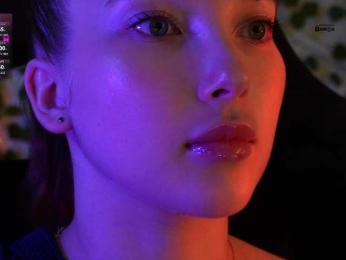 _Q_ webcam model stream image
