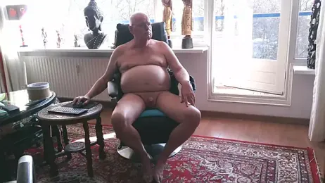 Exhib070 webcam model stream image