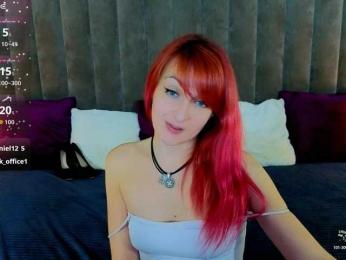 BrandyBloom webcam model stream image