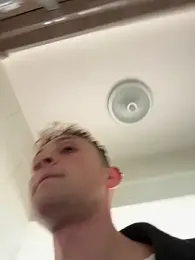 Turkishleo webcam model stream image