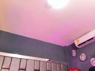 atinxnaugthy camsoda stream image, 14.02.2025 18:20