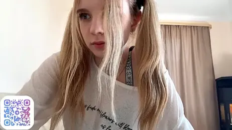 FruityXo stripchat stream image, 27.08.2025 10:10