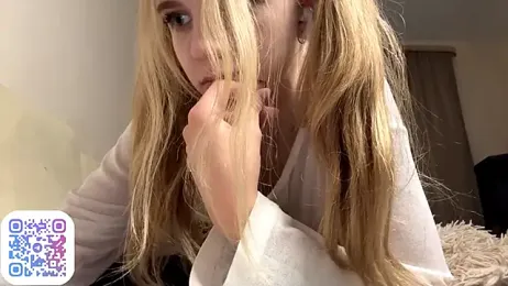 FruityXo stripchat stream image, 27.08.2025 10:10