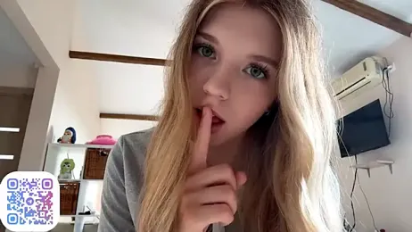 FruityXo stripchat stream image, 04.09.2025 09:40