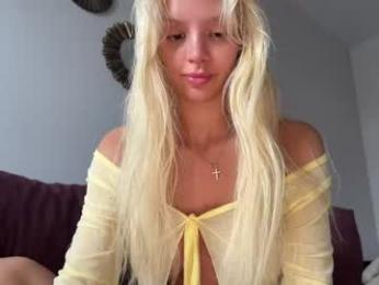 lesi_moonie chaturbate stream image, 05.09.2025 07:30