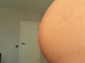 lesi_moonie chaturbate stream image, 29.09.2025 06:30