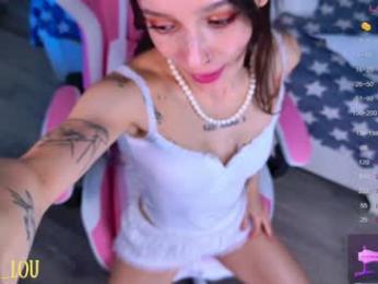 breeding_material chaturbate stream image, 04.10.2025 15:00