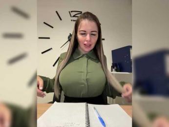 Brenda_KiSKA bongacams stream image, 25.10.2025 03:20
