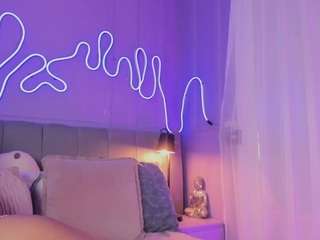 sofly-s camsoda stream image, 11.11.2025 12:20