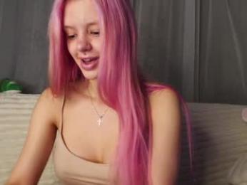 lesi_moonie chaturbate stream image, 26.02.2025 05:40