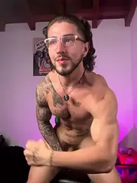 Valentino_Xander stripchat stream image, 14.01.2026 03:20