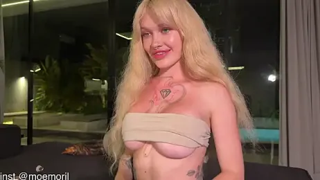 Golden_Aline stripchat stream image