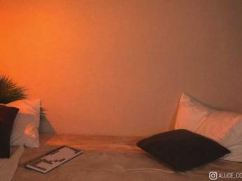 AliceCost bongacams stream image