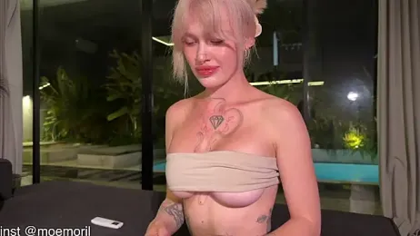 Golden_Aline stripchat stream image