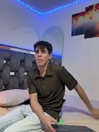 Alex_and_Fabian stripchat stream image, 18.02.2026 03:40