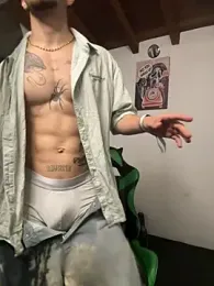 Valentino_Xander stripchat stream image, 25.02.2026 05:00