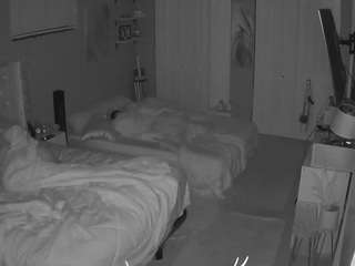 voyeurcam-house-charleys-room camsoda stream image