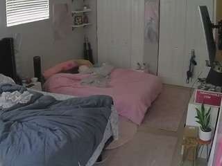 voyeurcam-house-charleys-room camsoda stream image