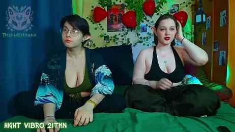 TrickyKitsune stripchat stream image