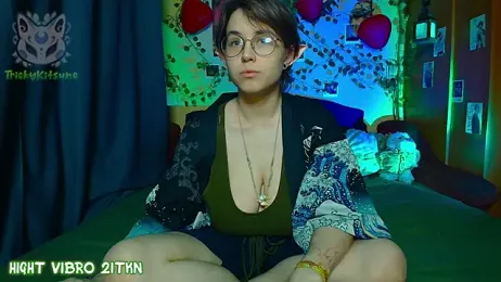 TrickyKitsune stripchat stream image