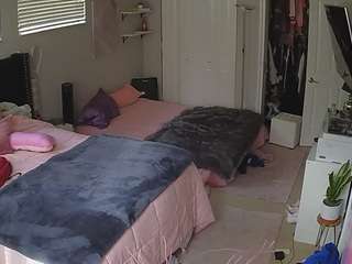 voyeurcam-house-charleys-room camsoda stream image