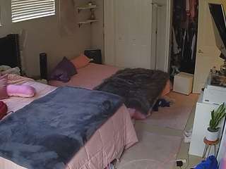 voyeurcam-house-charleys-room camsoda stream image