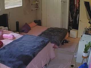 voyeurcam-house-charleys-room camsoda stream image