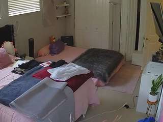voyeurcam-house-charleys-room camsoda stream image