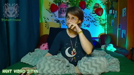 TrickyKitsune stripchat stream image