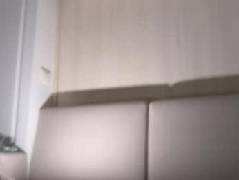 lesi_moonie chaturbate stream image, 19.04.2026 18:00