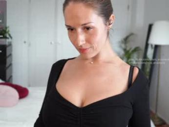 yours_anastasia chaturbate stream image