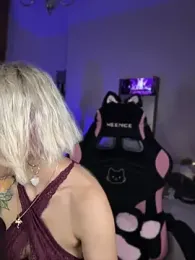 Cinamoonn stripchat stream image, 26.05.2026 21:50