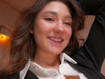 mia_dynasty chaturbate stream image, 16.08.2026 23:20
