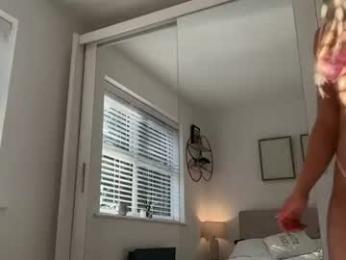 rosebella_ chaturbate stream image, 01.10.2026 05:10