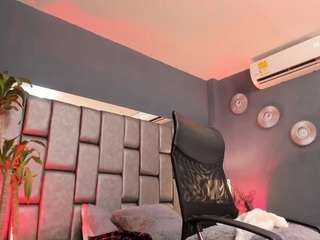 atinxnaugthy camsoda stream image, 14.03.2025 22:00