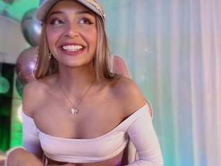 sofly-s camsoda stream image, 02.04.2025 12:00