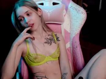 ho1yh01e chaturbate stream image, 28.04.2025 07:40