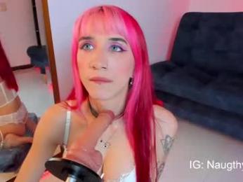 naugthymila3 chaturbate stream image, 15.05.2025 01:40