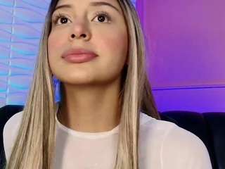 sofly-s camsoda stream image, 17.05.2025 13:30